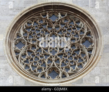 Rosette auf dem Stephansdom in Wien, Österreich am 10. Oktober 2014. Stockfoto