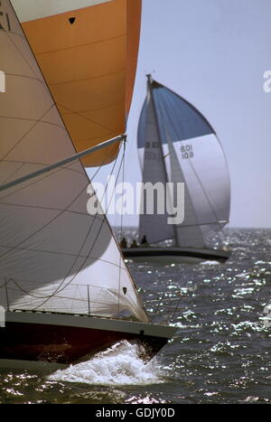 AJAX-NEWS-FOTOS. 1974. TORBAY, ENGLAND. -1 TONNE CUP WM - CEIL III NÄCHSTE KAMERA.  FOTO: JONATHAN EASTLAND/AJAX REF: HDD/21204/1/5 Stockfoto