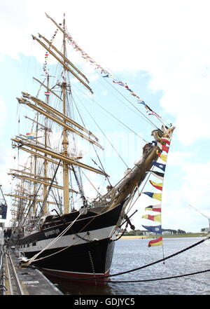 Bogen des russischen Großsegler Krusenschtern bei festgemachten Delfsail Sailing Event Juli 2016. Stockfoto