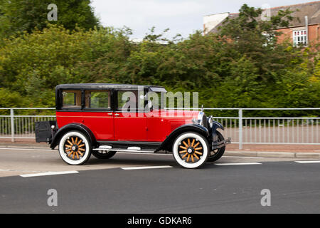 Indian Red 1929 20er Zwanziger Coupé, Oldtimer, geschätzter Veteran, restaurierter alter Timer, Sammlermotoren, Vintage Heritage, alt erhalten, Sammlerstück, restaurierte Veteranen, historisch, Historische Automobile, Nostalgie, Klassiker, Sammler in Fleetwood, Lancashire, VEREINIGTES KÖNIGREICH Stockfoto