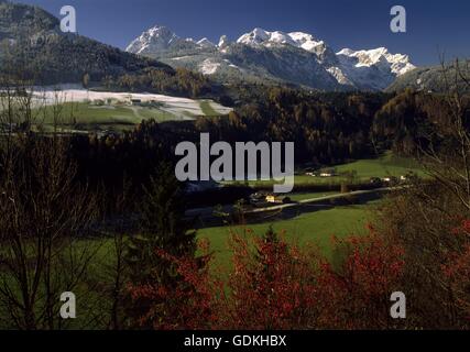 Geographie / Reisen, Österreich, Salzburg, Landschaften, Salzach-Tal in der Nähe von Werfen mit Hochkönig massiv, Pongau, Stockfoto