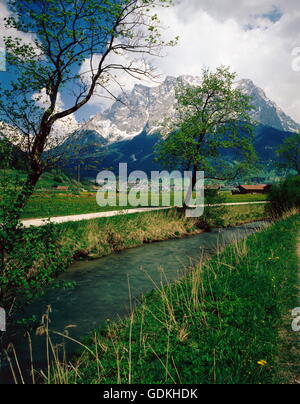 Geographie / Reisen, Österreich, Tirol, Landschaft / Landschaften, Zugspitze, in der Nähe von Lermoos, Blick von der österreichischen Seite Stockfoto
