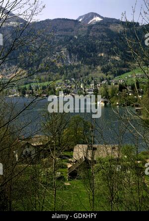 Geographie / Reisen, Österreich, Salzburg, Sankt Gilgen, City view / Blick auf die Stadt, Blick auf die Gemeinde am Wolfgangsee (See), Salzkammergut, Stockfoto