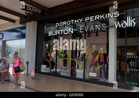 Dorothy Perkins Womens Bekleidung Shop Filiale in Westwood Kreuz Einkaufszentrum Thanet East Kent uk Juli 2016 Stockfoto