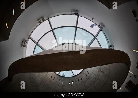 Liverpool ein Einkaufszentrum Fenster Liverpool ONE ist ein Einkaufs-, Wohn- und Freizeit-Komplex in Liverpool, England. Die pr Stockfoto