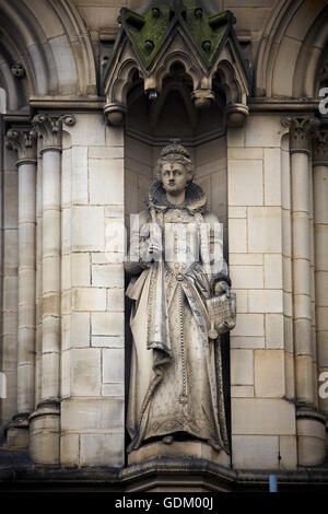 Manchester-Sandstein carving Steinmetz arbeiten am Rathaus von Manchester äußere detail Stockfoto