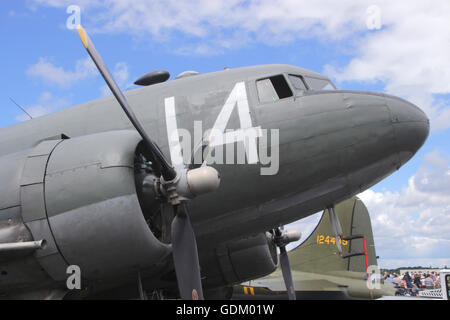 Closeup Douglas C-47A Skytrain auf der Farnborough Airshow 2016 Stockfoto