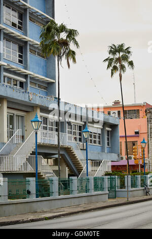 Die kleinen Antillen Barbados Pfarrkirche St. Michael West Indies Bridgetown Treasury Gebäude Außeneingang Stockfoto
