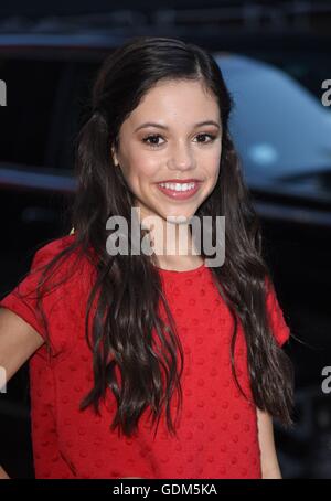 New York, NY, USA. 18. Juli 2016. Jenna Ortega unterwegs für Promi-Schnappschüsse - Mo, New York, NY 18. Juli 2016. Bildnachweis: Derek Sturm/Everett Collection/Alamy Live-Nachrichten Stockfoto