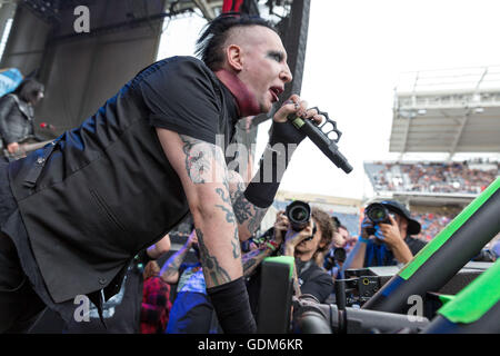 Chicago, Illinois, USA. 17. Juli 2016. MARILYN MANSON führt live im Toyota Park in Chicago Open Air-Musik-Festival in Chicago, Illinois © Daniel DeSlover/ZUMA Draht/Alamy Live News Stockfoto