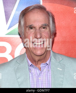 Hollywood, Kalifornien, USA. 18. Juli 2016. Henry Winkler kommt für die besser spät als nie '' Premiere Presse Screening in den Universal Studios. Bildnachweis: Lisa O'Connor/ZUMA Draht/Alamy Live-Nachrichten Stockfoto