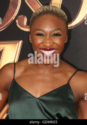 New York, USA. 18. Juli 2016. Schauspielerin CYNTHIA ERIVO besucht die New Yorker Premiere von "Absolutely Fabulous: The Movie" im SVA Theatre statt. Bildnachweis: Nancy Kaszerman/ZUMA Draht/Alamy Live-Nachrichten Stockfoto