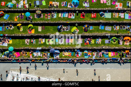 Witten, Deutschland. 19. Juli 2016. Luftaufnahme, Liegewiese, Annenbad Freibad, Huellberg, Witten, Ruhrgebiet und Umgebung, North Rhine-Westphalia, Deutschland, Europa-Credit: Hans ↑/Alamy Live News Stockfoto