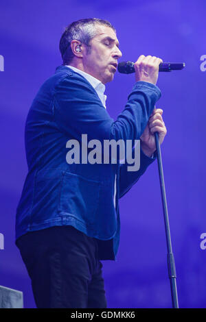 Julien Clerc führt bei dem Festival d'ete de Québec in Québec (Stadt) Donnerstag, 14. Juli 2016. Stockfoto