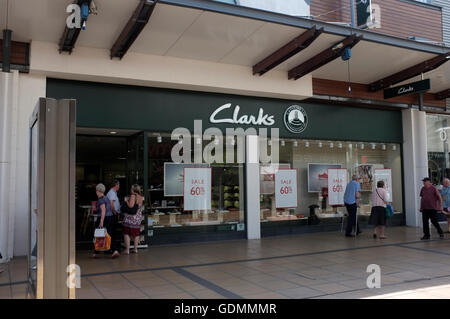 Clarks Schuh Shop Filiale in Westwood Kreuz East Kent uk Juli 2016 Stockfoto