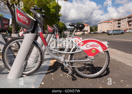 Clermont-Ferrand, Frankreich 13. Juli 2016: Cvelo Bike-Station, eine öffentliche Fahrrad-Share-Programm in Clermont-Ferrand Stockfoto