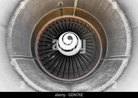 Detail mit großen Propeller Flugzeug Motor Gehäuse Stockfoto