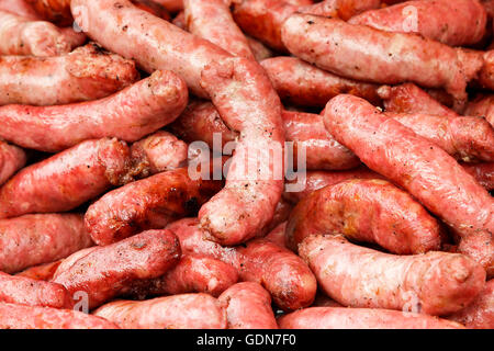 Wurst-Detail auf eine traditionelle Handwerker-Markt. Horizontales Bild. Stockfoto