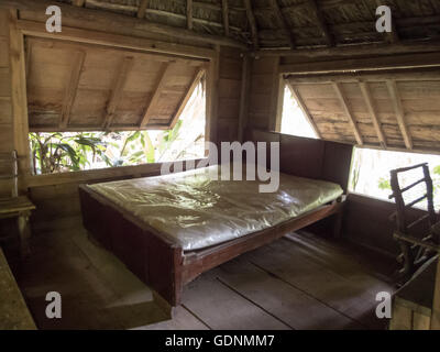 Die Zimmer im Casa de Fidel, Castros Rebellenlager von 1958, bekannt als Comandancia De La Plata, Sierra Maestra Berge, Kuba Stockfoto