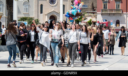 Ende der High School für Mädchen, Split, Kroatien, dalmatinische Küste Stockfoto