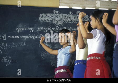 Apsara Tanzschule in der Stadt Phnom Penh in Kambodscha in Südostasien. Stockfoto