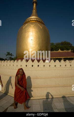 die Lawkananda-Pagode am Ayeyarwady Fluß in Bagan in Myanmar in Südostasien. Stockfoto