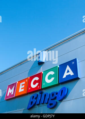 Mecca Bingo Zeichen an Außenwand UK Stockfoto