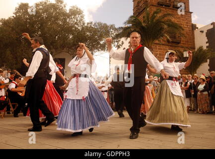 EUROPA, SPANIEN, ATLANTISCHER OZEAN, KANAISCHE INSELN, KANAREN, LANZAROTE, INSEL, TEGUISE, MARKT, SONNTAGSMARKT, FOLKLORE, TANZ, Stockfoto