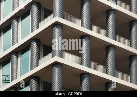 Moderne Regeneration und Sanierung bei One Pancras Square, Kings Cross in London Stockfoto