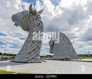 Das neue Besucherzentrum und Café im The Helix zwischen The Kelpies in Falkirk, Schottland Stockfoto