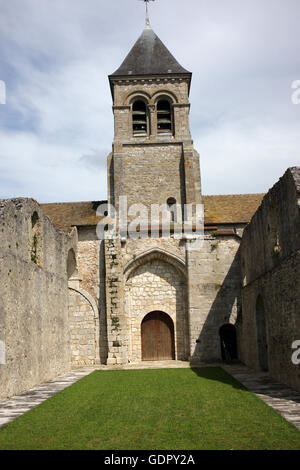 Sainte-Marie-Madeleine-Kirche - Montchauvet Dorf - Yvelines - Frankreich Stockfoto