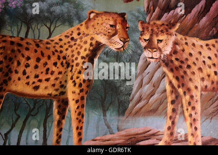 Leopard Wandbild In thailändischen buddhistischen Tempel Stockfoto
