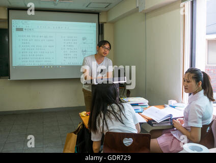 Nordkoreanische Teenager Überläufer in Yeo-Mung Alternative Schule, National Capital Area, Seoul, Südkorea Stockfoto