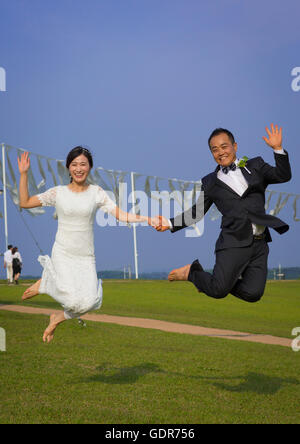 Nordkoreanischer Überläufer Joseph Park mit seiner Verlobten in Südkorea genannt Juyeon in Imjingak Park, Sudogwon, Paju, Südkorea Stockfoto