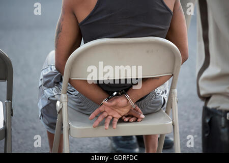 Las Vegas, Nevada - Polizei eine Nüchternheit Checkpoint auf Las Vegas Valley Drive, Inhaftierung zahlreicher Treiber einrichten. Stockfoto