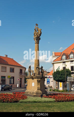 Dreifaltigkeitssäule am Fo Tér Platz in Keszthely, Ungarn, Europa Stockfoto