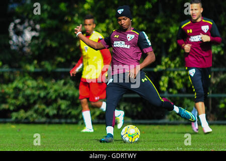 Thiago Mendes während des Trainings die S? o Paulo Football Club, abgehaltenen CCT Barra Funda, in der westlichen Zone von S? o Paulo. Stockfoto