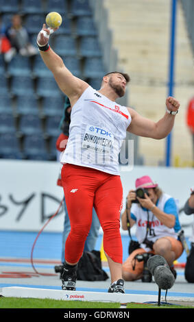 Bydgoszcz, Polen. 19. Juli 2016. Konrad Bukowiecki Polens in der Quali Runde wenn die Mens während der Vormittagssitzung am 1. Tag von der IAAF World Junior Championships Zawisza Stadium am 19. Juli 2016 in Bydgoszcz, Polen Kugelstoßen. Bildnachweis: Roger Sedres/Alamy Live-Nachrichten Stockfoto