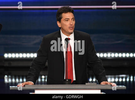 Scott Baio macht Bemerkungen bei der Republican National Convention 2016 im Quicken Loans Arena in Cleveland, Ohio am Montag, 18. Juli 2016 statt. Bildnachweis: Ron Sachs / CNP (Einschränkung: NO New York oder New Jersey Zeitungen oder Zeitschriften in einem Umkreis von 75 Meilen von New York City) - NO-Draht-Dienst - Stockfoto