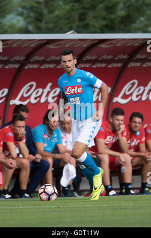 Dimaro, Italien. 18. Juli 2016. Christian Maggio (Napoli) Fußball: Vorsaison Freundschaftsspiel zwischen SSC Napoli 10-0 Anaune Val di Non Dimaro-Stadion in Dimaro, Italien. © Maurizio Borsari/AFLO/Alamy Live-Nachrichten Stockfoto