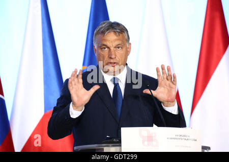 Warschau, Polen. 21. Juli 2016. Visegrád-Gruppe Pressekonferenz unter dem Vorsitz des polnischen Primer Beata Szydlo. Offizielle Treffen teilgenommen PM Ungarn Viktor Orban, altbürgerlich PM Bohuslav Sobotka und slowakischen PM Robert Fico. Bildnachweis: Jake Ratz/Alamy Live-Nachrichten Stockfoto