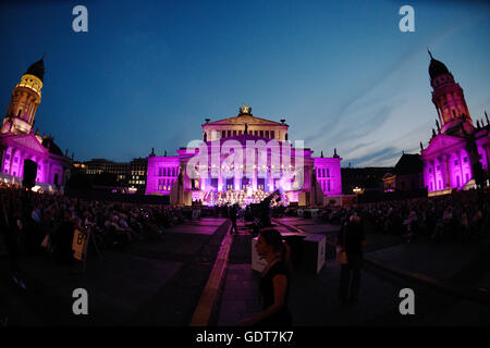 Berlin, Deutschland. 21. Juli 2016. Gesamtansicht der 25. Classic Open Air in Berlin, Deutschland, 21. Juli 2016. Foto: Rainer Jensen/Dpa/Alamy Live-Nachrichten Stockfoto