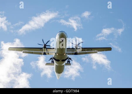 Air New Zealand ATR 72 im Endanflug zum CHC Flughafen Christchurch, Canterbury, Südinsel, Neuseeland Stockfoto