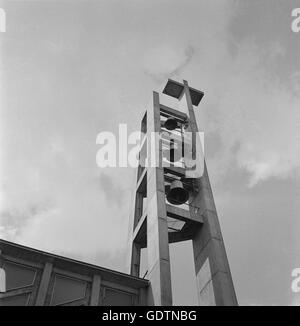 Glockenturm der Kirche von St. Ansgar im Hansaviertel, 1964 Stockfoto