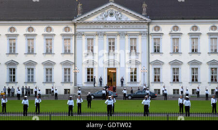 Wachbataillon Soldaten im Bellevue Palace Stockfoto