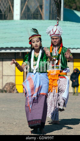 Das Bild der Manipuri Tänzer beim Hornbill Festival, Nagaland, Indien Stockfoto