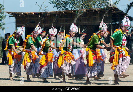 Das Bild der Manipuri Tänzer beim Hornbill Festival, Nagaland, Indien Stockfoto