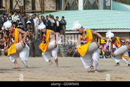 Das Bild der Manipuri Tänzer beim Hornbill Festival, Nagaland, Indien Stockfoto