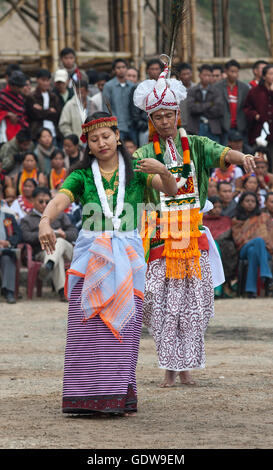 Das Bild der Manipuri Tänzer beim Hornbill Festival; Nagaland; Indien Stockfoto