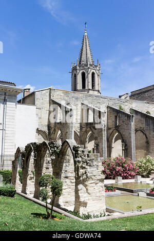 Neben Kirche St., Avignon, Provence, Frankreich Stockfoto